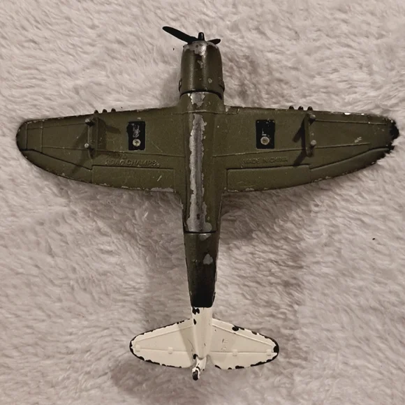 ๐ช Vintage P-47D Diecast Road Champs Thunder Jug Metal Military Aircraft - Picture 8 of 11